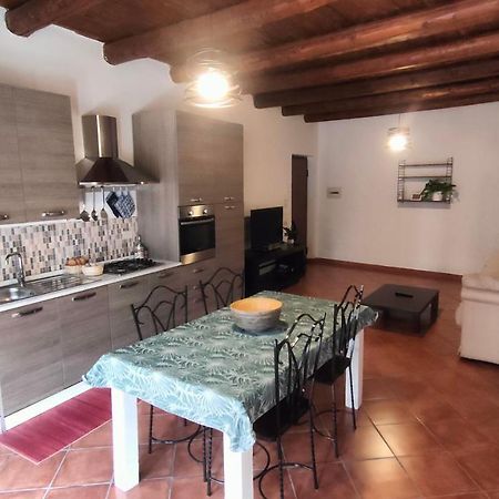 パレルモVicolo Del Vento Casa Ponenteアパートメント エクステリア 写真