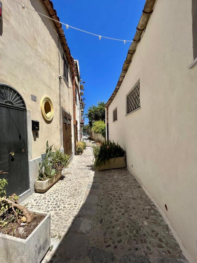パレルモVicolo Del Vento Casa Ponenteアパートメント エクステリア 写真
